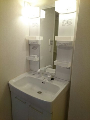 【洗面所】 | モーデカーサ | スペースが確保できる洗面所です