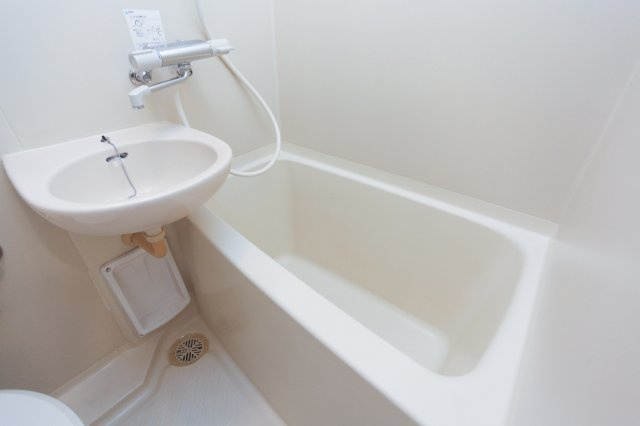 ダイナコート姪浜　3階の浴室|別号室のものです。現状優先です。