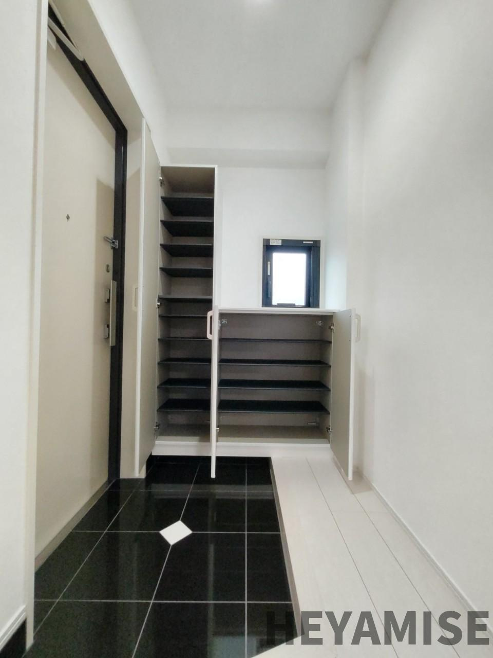 スカイテラスの玄関|※同間取りの別の階のお部屋の画像です※