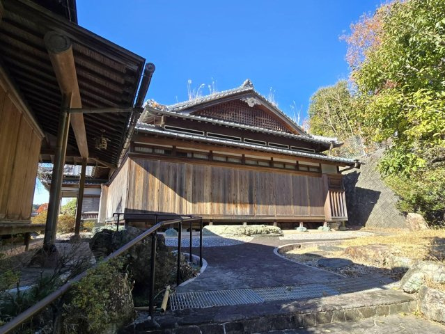 【庭】 | 高知市槇山町