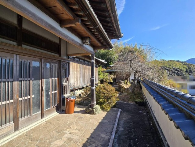 【庭】 | 高知市槇山町