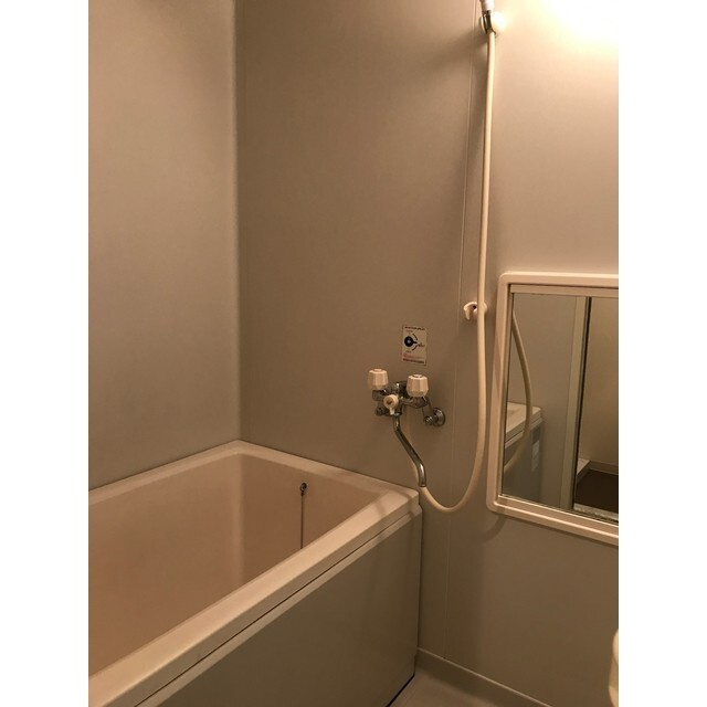 町田市大蔵町の賃貸マンションの浴室