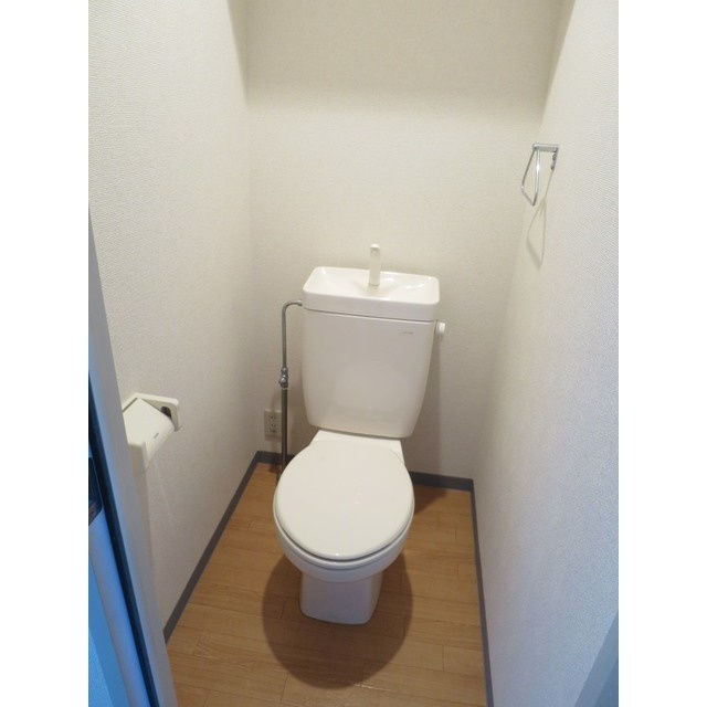 町田市大蔵町の賃貸マンションのトイレ