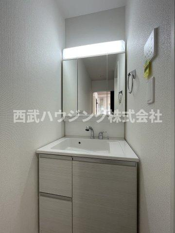 【仲介手数料無料】所沢市中富南４期全８棟５号棟　所沢市の新築なら西武ハウジングの独立洗面台