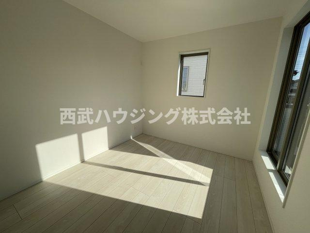 【仲介手数料無料】所沢市中富南４期全８棟５号棟　所沢市の新築なら西武ハウジングの洋室