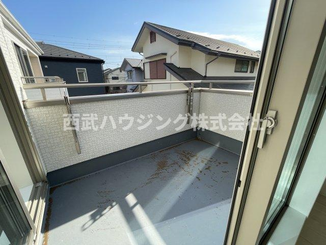 【仲介手数料無料】所沢市中富南４期全８棟５号棟　所沢市の新築なら西武ハウジングのバルコニー