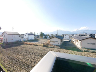 【展望】 | 中央市東花輪 令和2年築 中古戸建 敷地90坪・オール電化 | バルコニーからの眺望