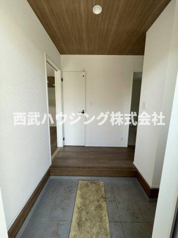 【仲介手数料無料】所沢市中富南４期全８棟６号棟　所沢市の新築なら西武ハウジングの玄関