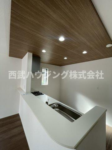 【仲介手数料無料】所沢市中富南４期全８棟６号棟　所沢市の新築なら西武ハウジングのキッチン