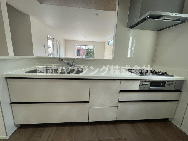 【仲介手数料無料】所沢市中富南４期全８棟６号棟　所沢市の新築なら西武ハウジングのキッチン