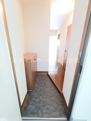 【玄関】 | ウイングコート東小田原B | イメージ写真です。