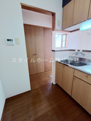 【居間・リビング】 | ウイングコート東小田原B | イメージ写真です。