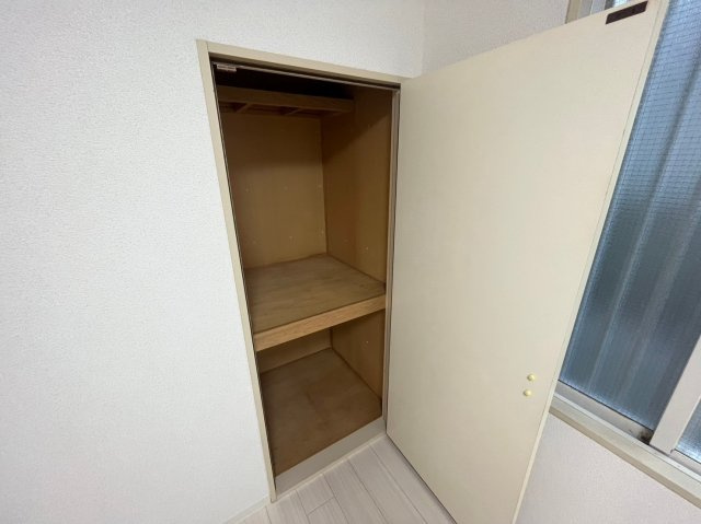 ハイツ赤坂B棟の収納