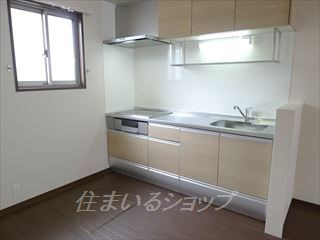 テラスクレールのキッチン|システムキッチン（ＩＨ３口コンロ・グリル付き）