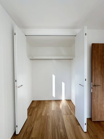 祇園7丁目 No.2の収納|全居室収納☆
6帖洋室のクローゼットです♪