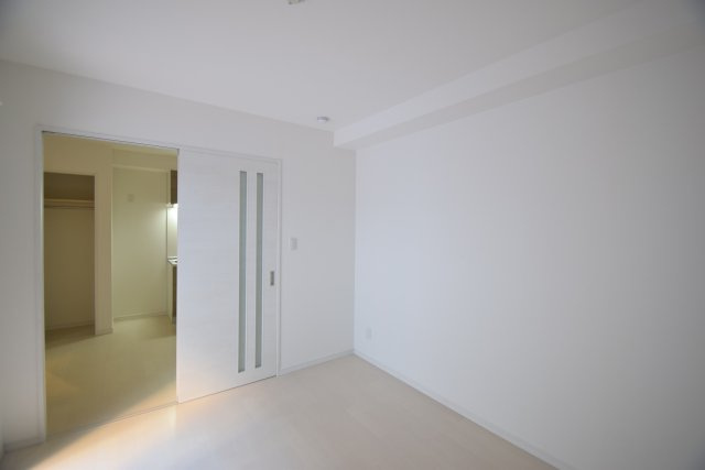 Pear Residence Minatoの寝室|落ち着いた色調の寝室です