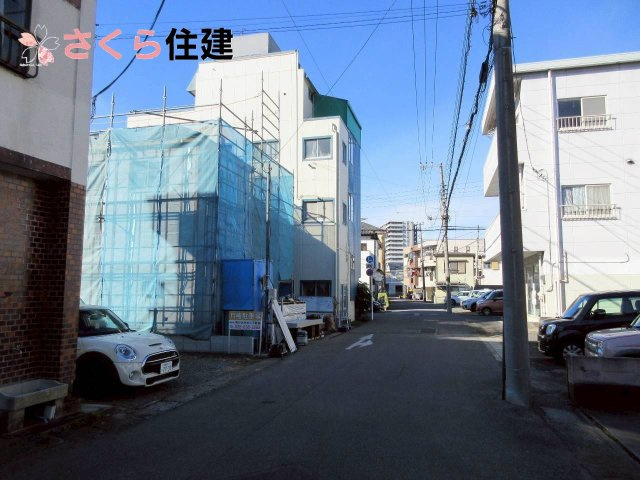 ハートフルタウン千波町110番　A号棟の前面道路含む現地写真|東小学校まで徒歩5分◎コンビニ、スーパーまでも徒歩圏内の好立地物件です◎