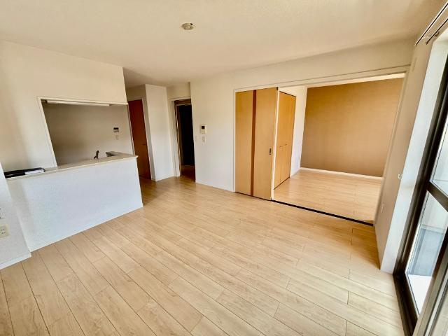 サンシャイン　ハイツの内装|リビング