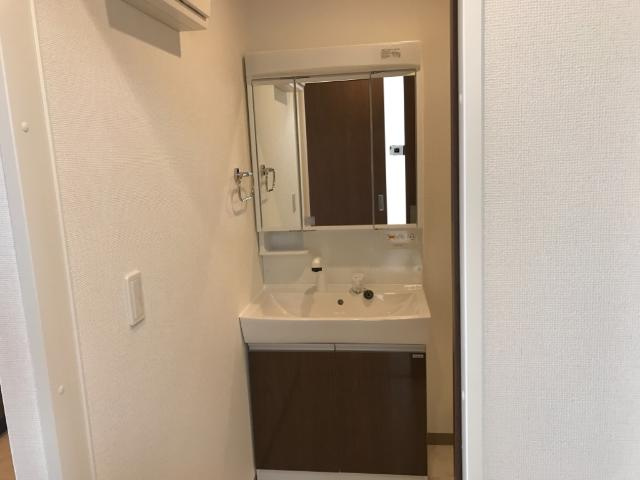 ウエストコート北條の洗面所|洗髪洗面化粧台