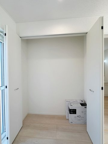 吉田町吉田字上迫の収納|パントリー収納☆
食材のストックなどを収納するのに便利です♪