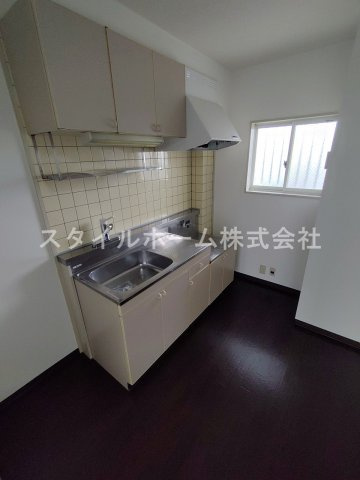 ブラウンエイトBのキッチン