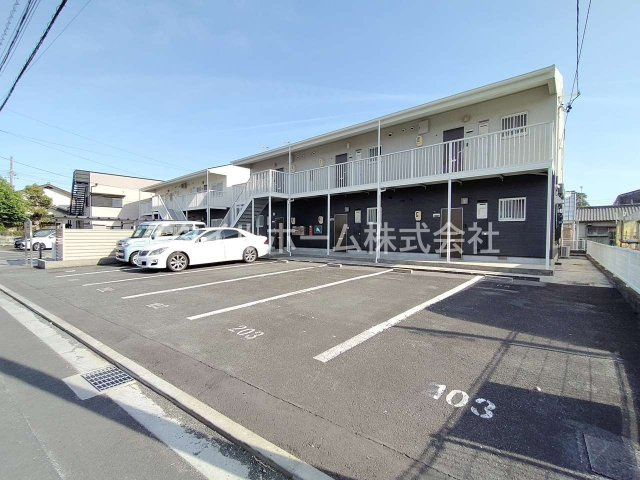 ブラウンエイトBの駐車場