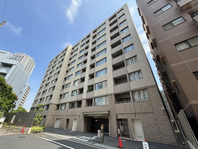 「月島」駅徒歩3分。総戸数153戸の大規模レジデンス