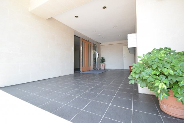 ガーデンアネックスのエントランス|エントランス