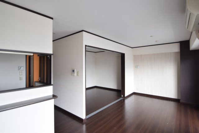 ガーデンアネックスの居間・リビング|人気のカウンターキッチンン！