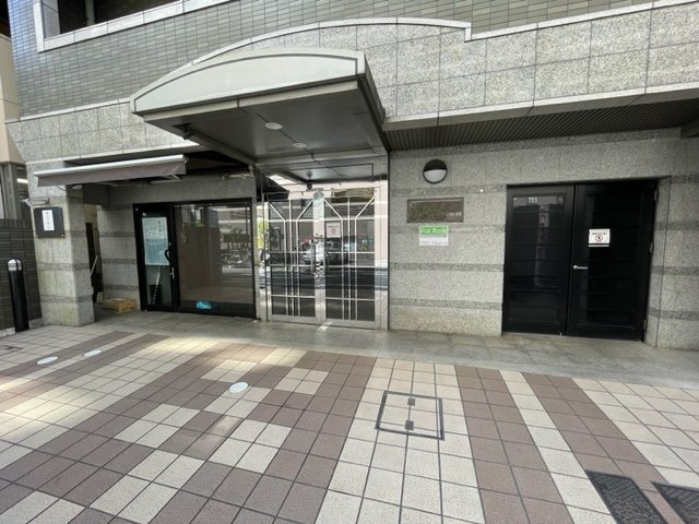 スピカレジェント 401号室のエントランス