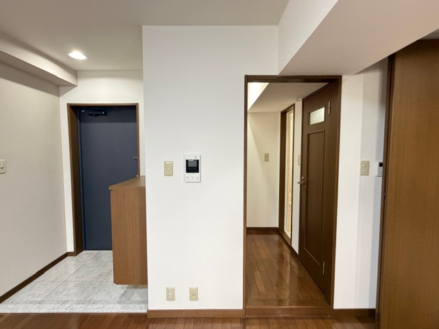 スピカレジェント 401号室の内装|※前回募集時の写真です。現在はモニター付きインターホン設置済み