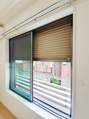 【設備】 | カリーノ | 1階ですが夜間はシャッターも閉められます。
