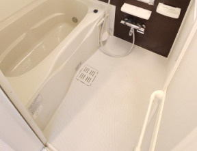 ステーションフロント浅草の浴室