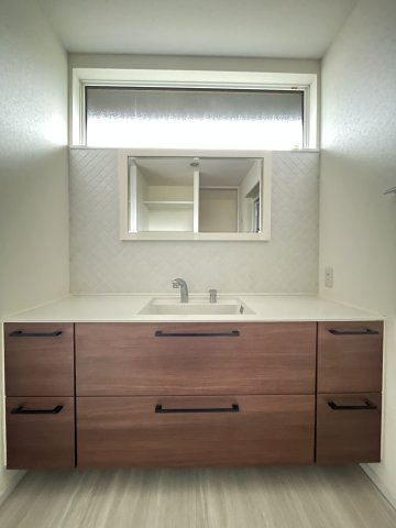 中古住宅　段下の洗面所