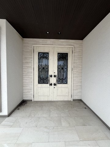 中古住宅　段下の玄関