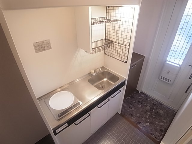 神戸市須磨区南落合１丁目のアパートのキッチン