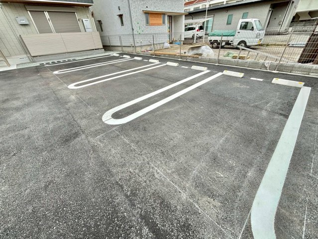 ルグラン龍野の駐車場