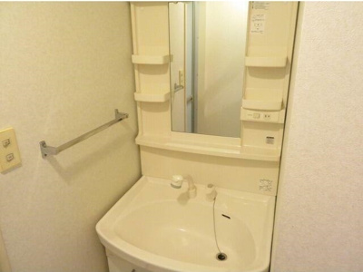 【洗面所】 | クリオ辻堂参番館 | 明るい洗面所です