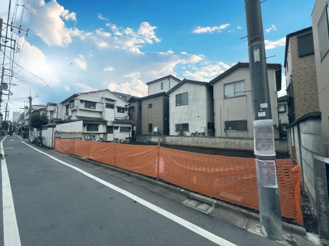 豊島区上池袋3丁目 全2区画 A区画の前面道路含む現地写真|現況更地になります
是非、現地にて土地のボリュームや陽当たり周辺環境などご確認ください♪
建築条件はございません
お好きなハウスメーカーにて建築できます