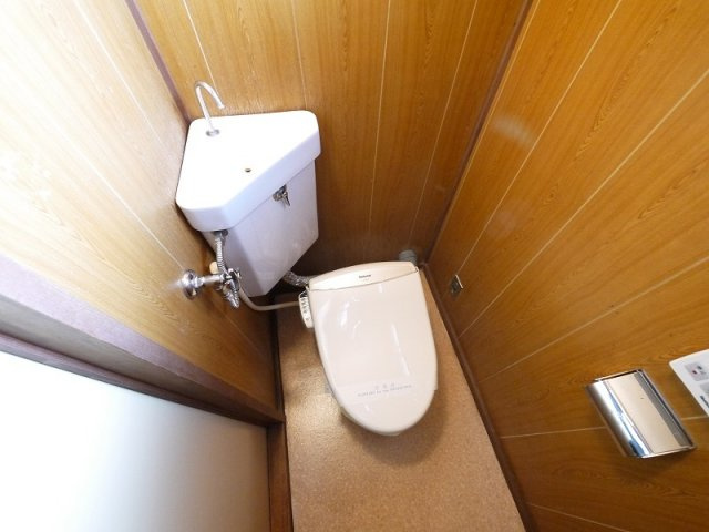 宮東マンションのトイレ|ゆったりとした空間のトイレです