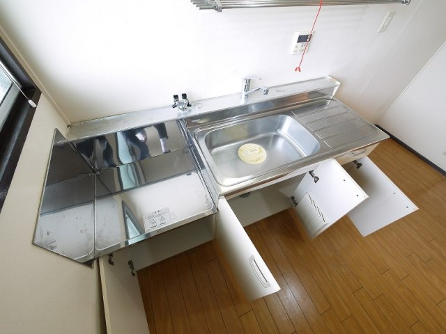 宮東マンションのキッチン|使いやすいキッチンです