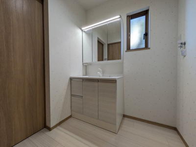 【独立洗面台】 | 安芸郡府中町清水ヶ丘 清水ヶ丘 | 収納付き洗面化粧台