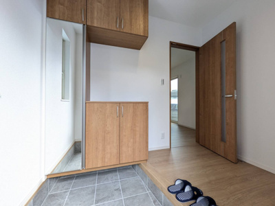 【玄関】 | 広島市安佐南区川内２丁目　No.5