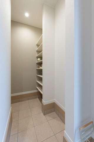 【価格改定】向日市上植野町御妙林の収納|大容量のSCLがございます。ベビーカーや趣味のアウトドア用品も楽々と収納できます。