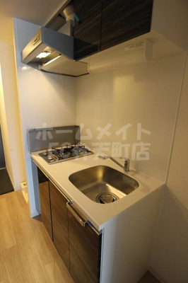 【キッチン】 | ファステート大阪ドームライズ | コンパクトなキッチンで掃除もラクラク