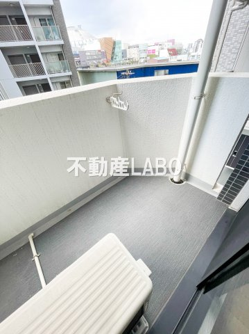 ベルエ難波西のバルコニー