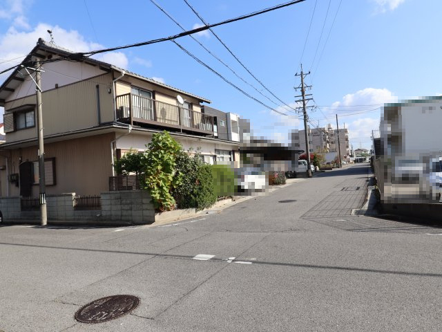 【前面道路含む現地写真】の画像