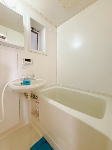 日高市高萩東１丁目のアパートの浴室|きれいなお風呂です