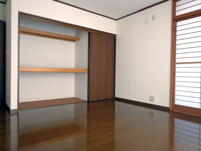 鶴舞4丁目戸建貸家の内装|きれいな内装です