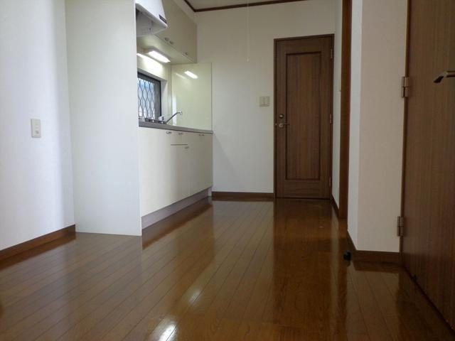 鶴舞4丁目戸建貸家のキッチン|お料理しやすいキッチンです